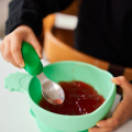 Nanas-Manners-GREEN-Miska-silikonowa-z-przyssawka-LIFESTYLE.png